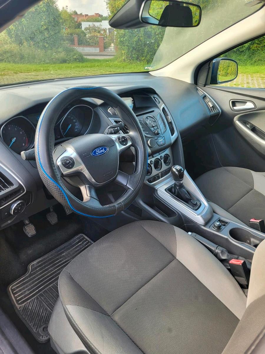 Ford Focus 2013 — photo 5