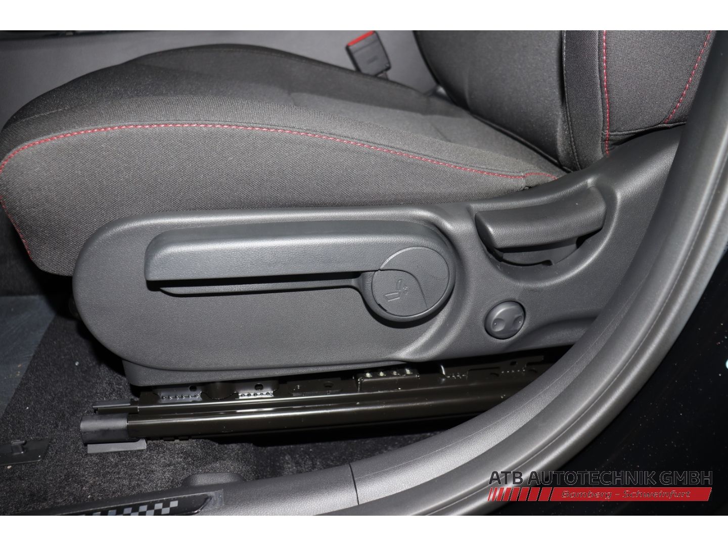 Fahrzeugabbildung Hyundai KONA MY26 N-Line 1.6 T-GDI 150PS 6-MT 2WD