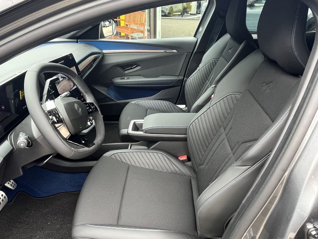 RENAULT Megane E-TECH - Bild 6