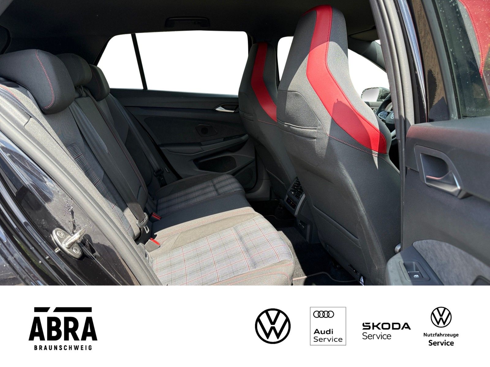 Volkswagen Golf GTI VIII 2.0 TSI  DSG LED+NAVI+CAM+ACC foto 14