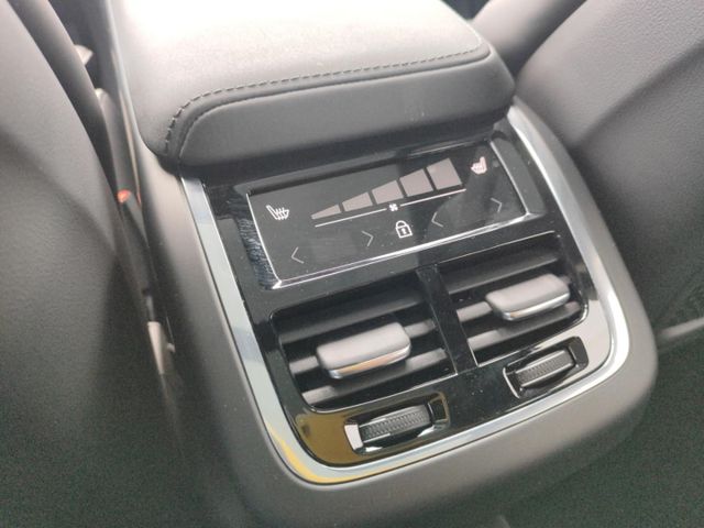 VOLVO XC 60 (Bild 23 von Array)