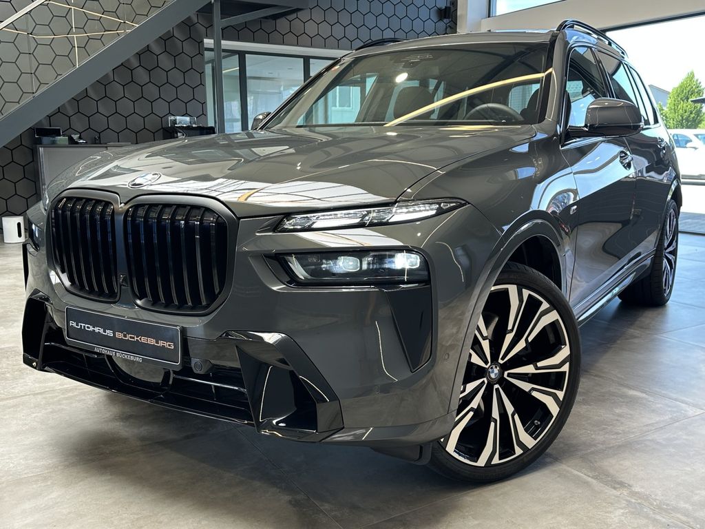 2025 BMW X7