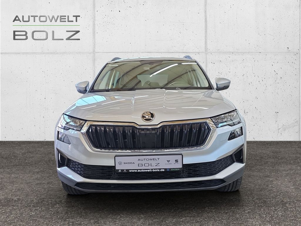 Skoda Karoq 2.0 TDI Tour 4x4 KAMERA ACC LED NAVI AHK imagem 2