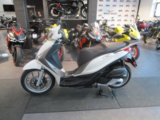 Piaggio Medley 125