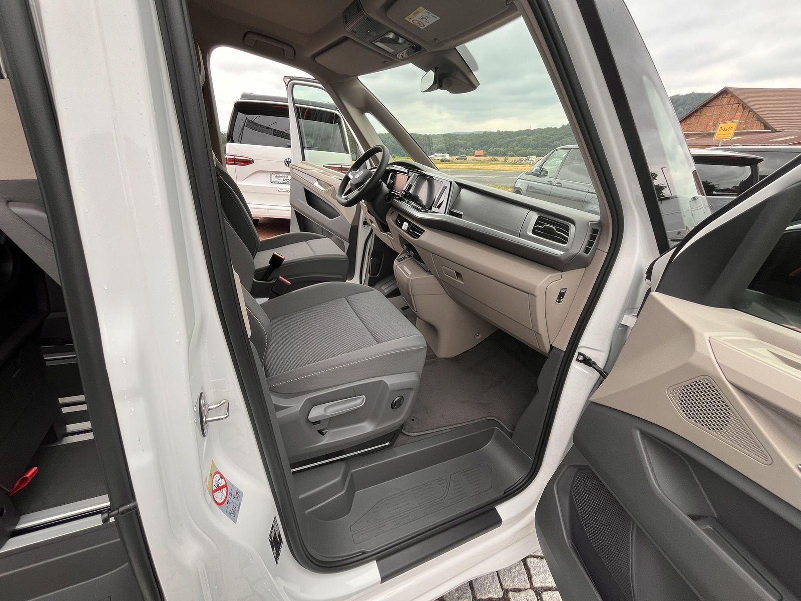 Volkswagen T7 Multivan 2,0 TDI DSG Edition Lang Gute Nacht  foto 14