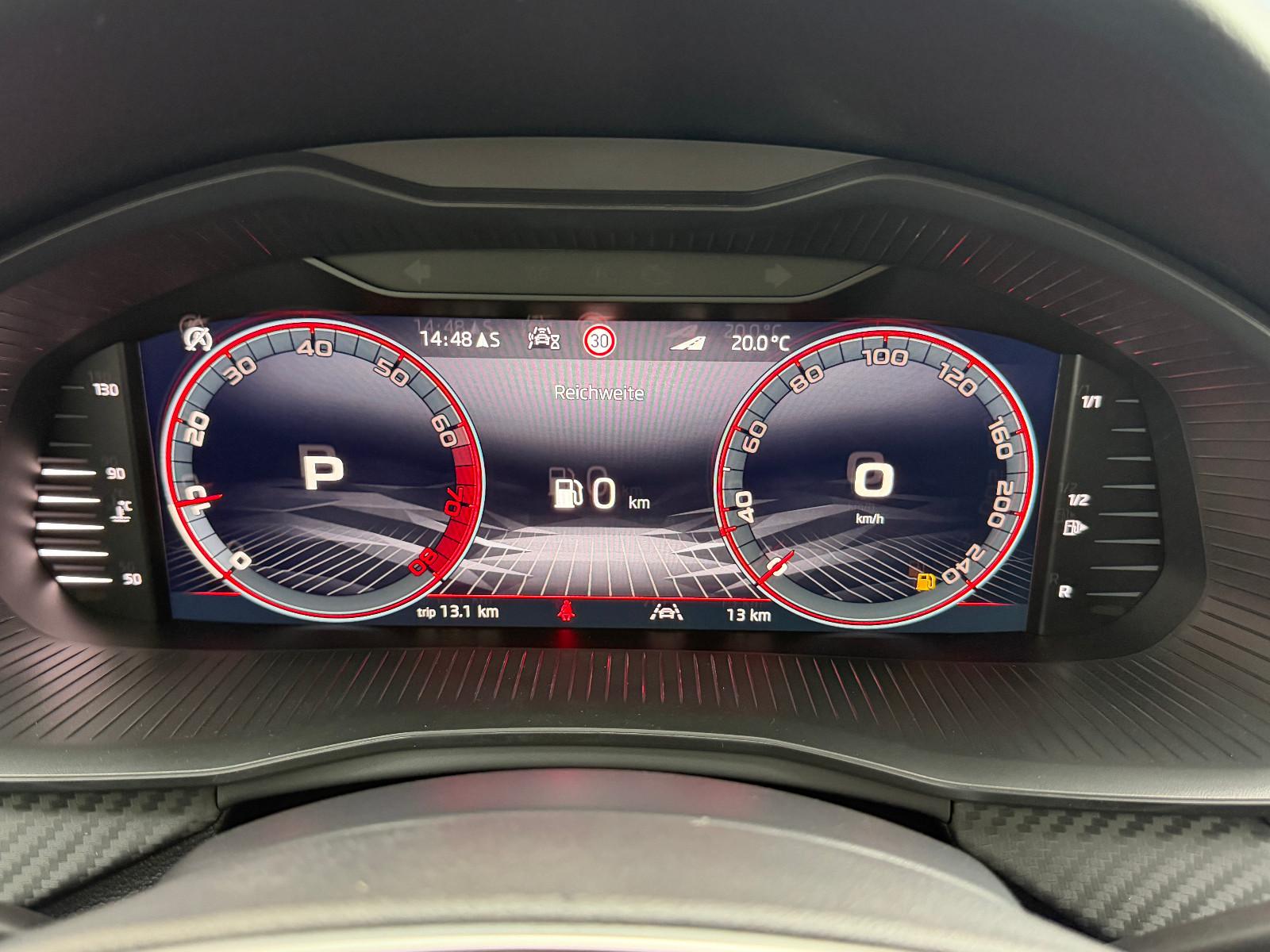 Skoda Kamiq 1.0 TSI DSG Monte Carlo (Pano,AHK,5/100)