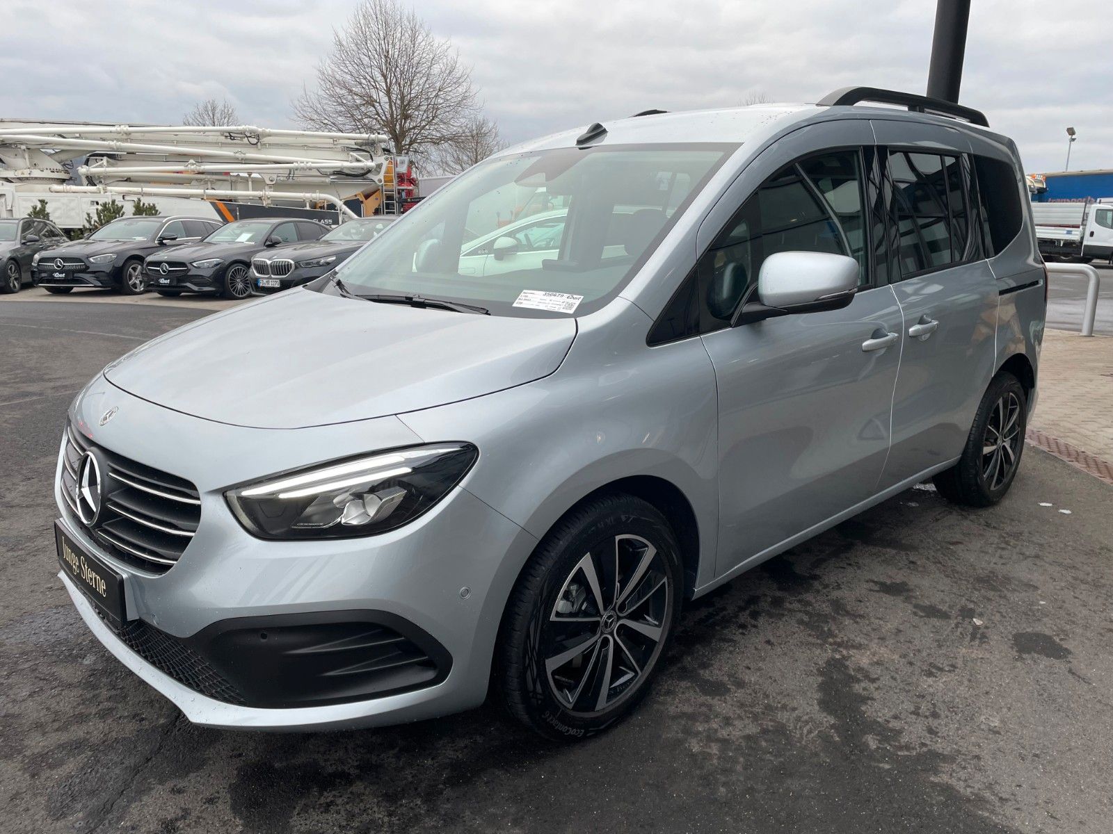 Fahrzeugabbildung Mercedes-Benz T 180 d Progressive Edition Kamera LED MBUX SHZ