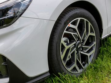 Hyundai i30 1.6 N Line Fernlicht-Assistent Kamera Navi