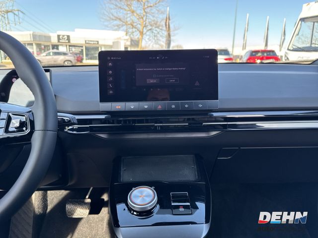 MG MG4 Standard MY24 Digitales Cockpit LED ACC Appl