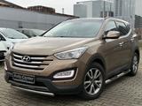 Hyundai Santa Fe Style 2WD*Panorama*Xenon*SHZ*AHK* - gebrauchte Hyundai SANTA FE aus dem Jahr 2013