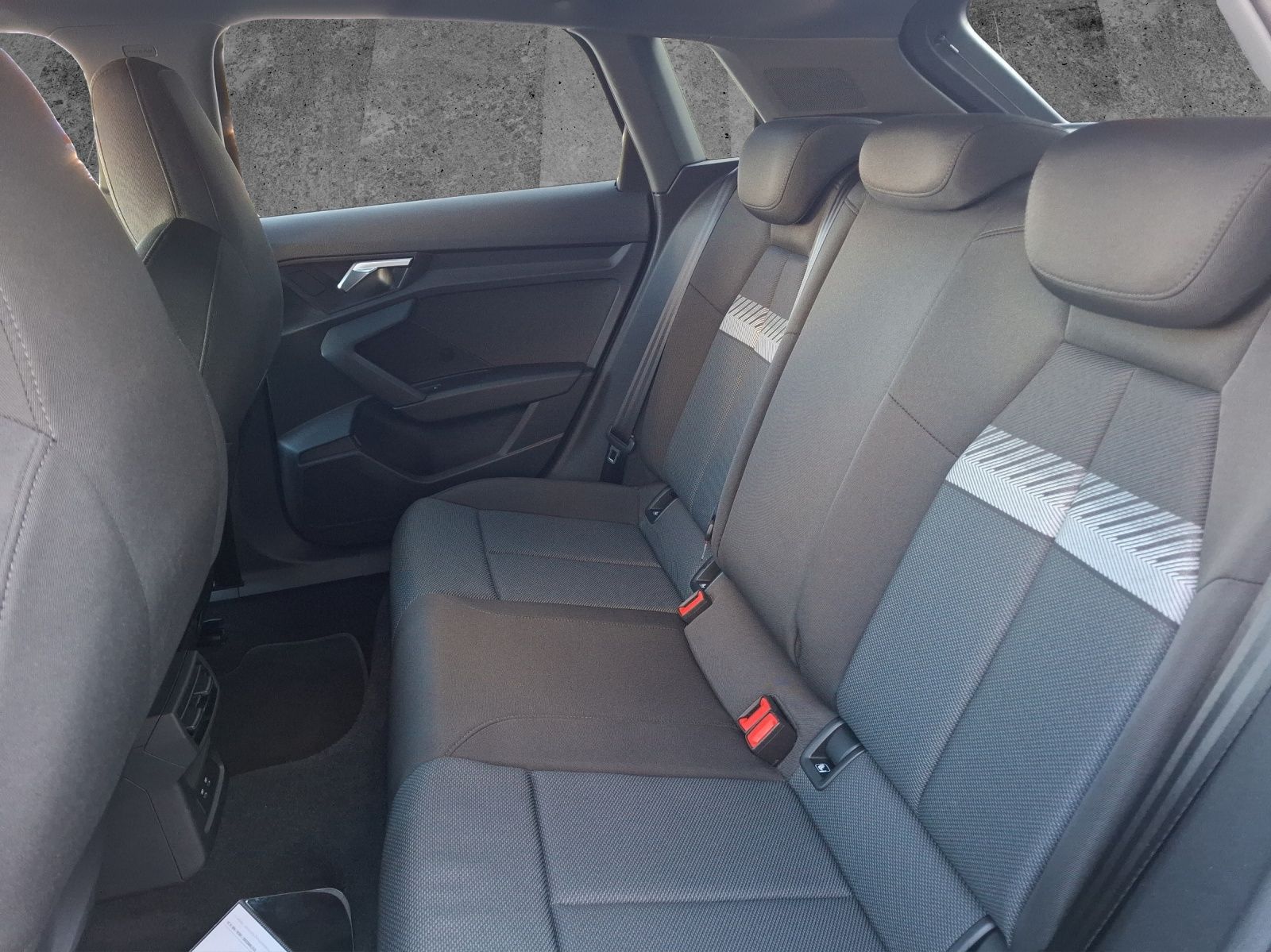 Fahrzeugabbildung Audi A3 Sportback 30 TFSI advanced Navi AVC ACC PDC S