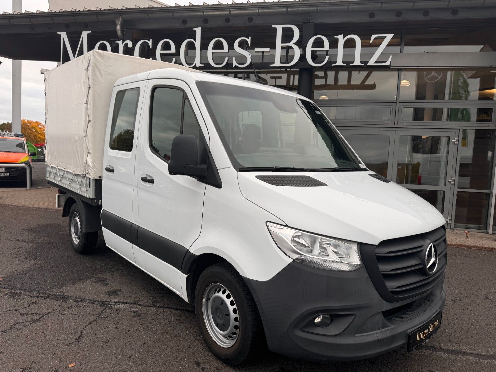 Fahrzeugabbildung Mercedes-Benz Sprinter 215 CDI DoKa 9G Klima AHK SHZ