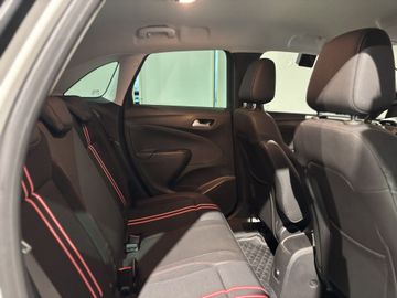 Fotografie 7 des Opel Crossland (X) Crossland 1.2 GS Line