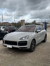 Porsche Cayenne - 2
