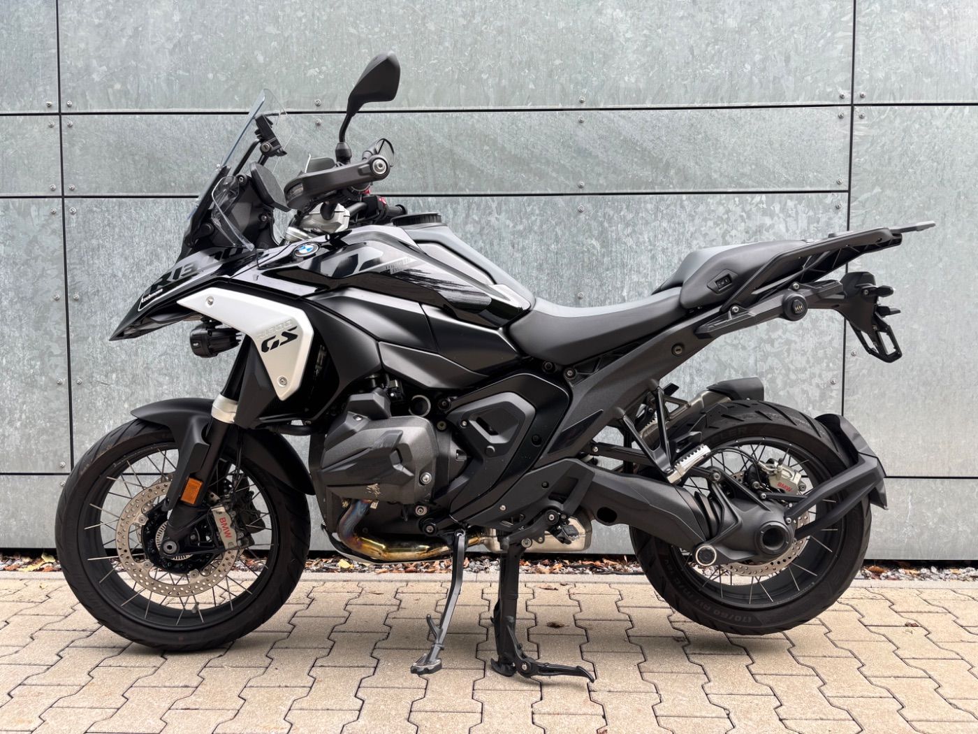 Fahrzeugabbildung BMW R 1300 GS Triple Black 3 Pakete