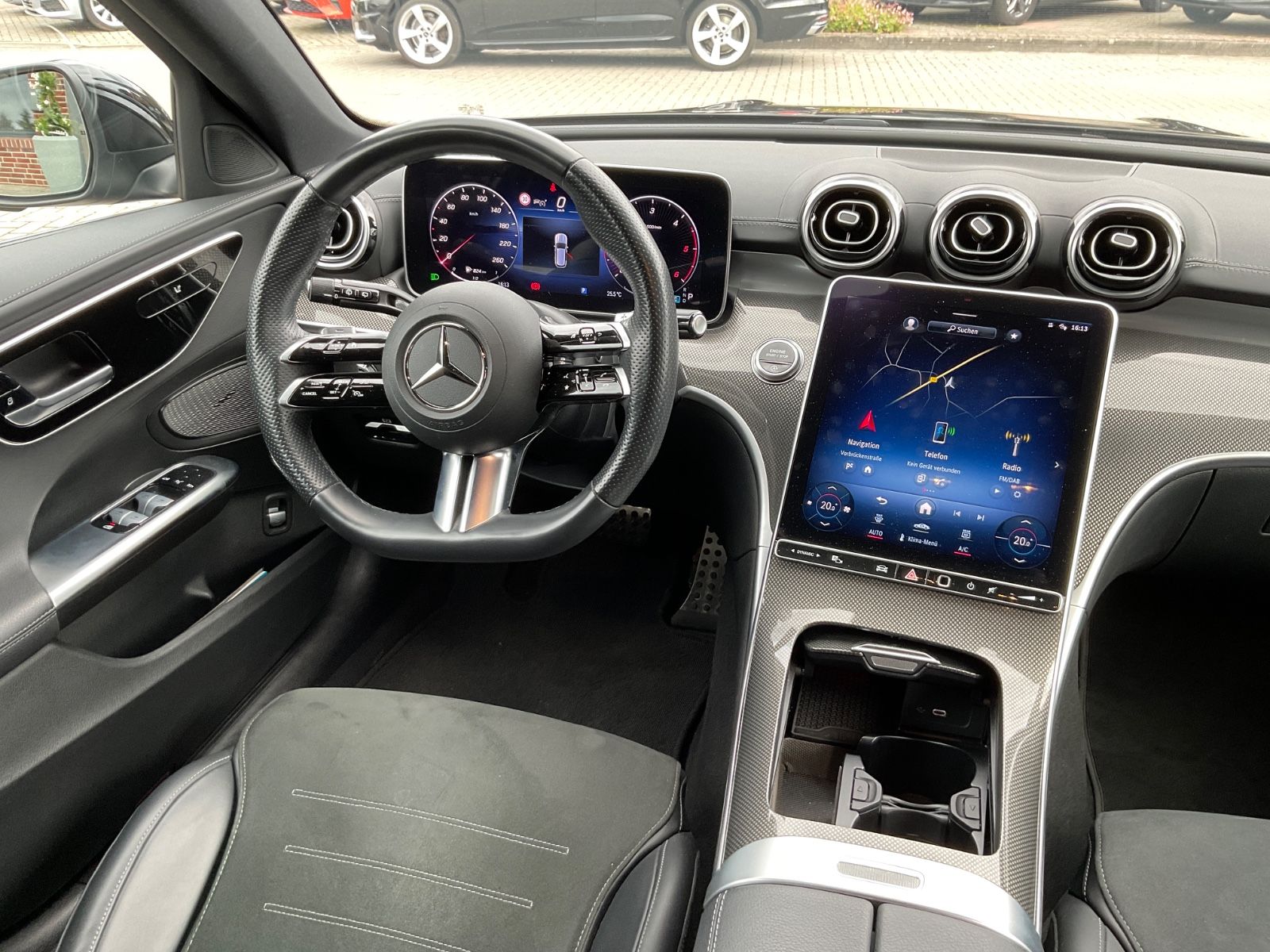 Fahrzeugabbildung Mercedes-Benz C 220 d T AMG Autom.,Navi,LED,Kamera,Carp,AHK