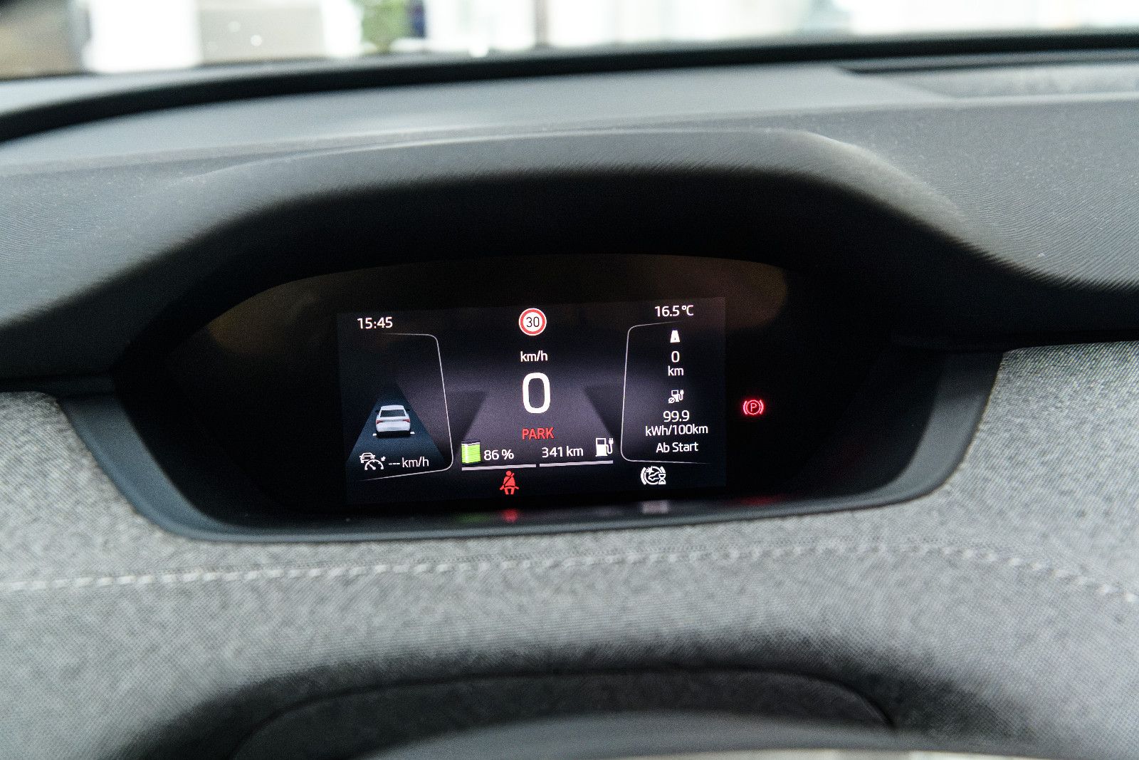 Fahrzeugabbildung SKODA Enyaq 80 +ACC +LED +CARPLAY