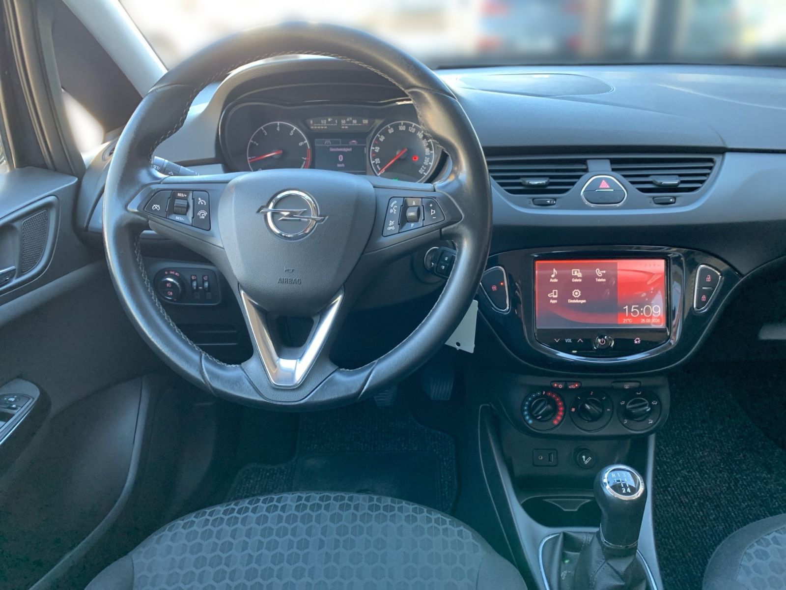 Fahrzeugabbildung Opel Corsa 1.4 Edition Allwetter
