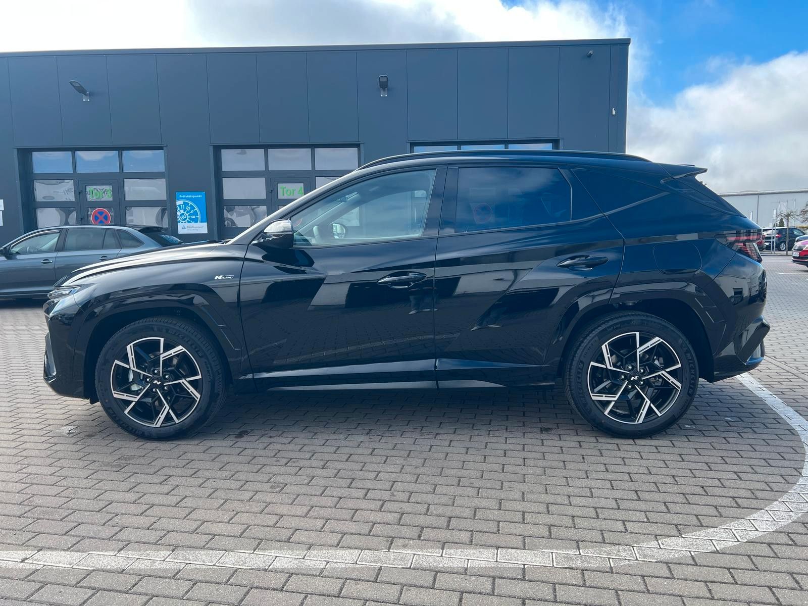 Fahrzeugabbildung Hyundai TUCSON 1.6 T-GDI N Line *Totwinkel*ACC*LED*RFK*