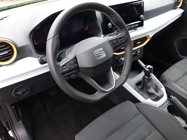 Fahrzeugabbildung Seat Arona Style 1.0TSI LED SitzHz 18"Alu Klimaaut.