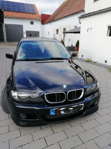 BMW 318i -