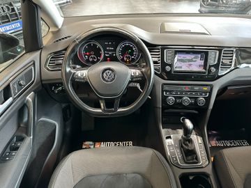 Volkswagen Golf *ACC*NAV*PDC*SitzHZ*2-ZONEN*ALCANTARA*AHK*