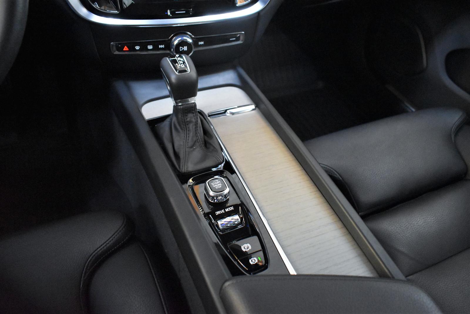 Volvo V60 Kombi Inscription+Kamera+Tempomat+LED+Keyles
