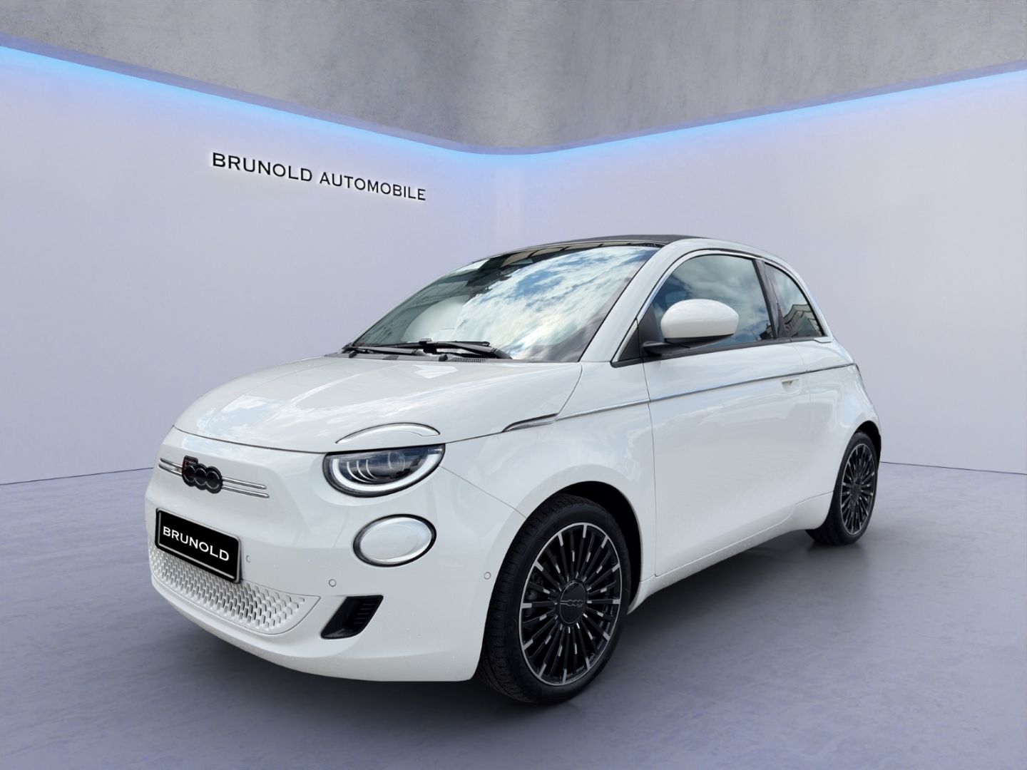 Fiat 500e Cabrio Elektro MY22 By Bocelli Navi Leder D