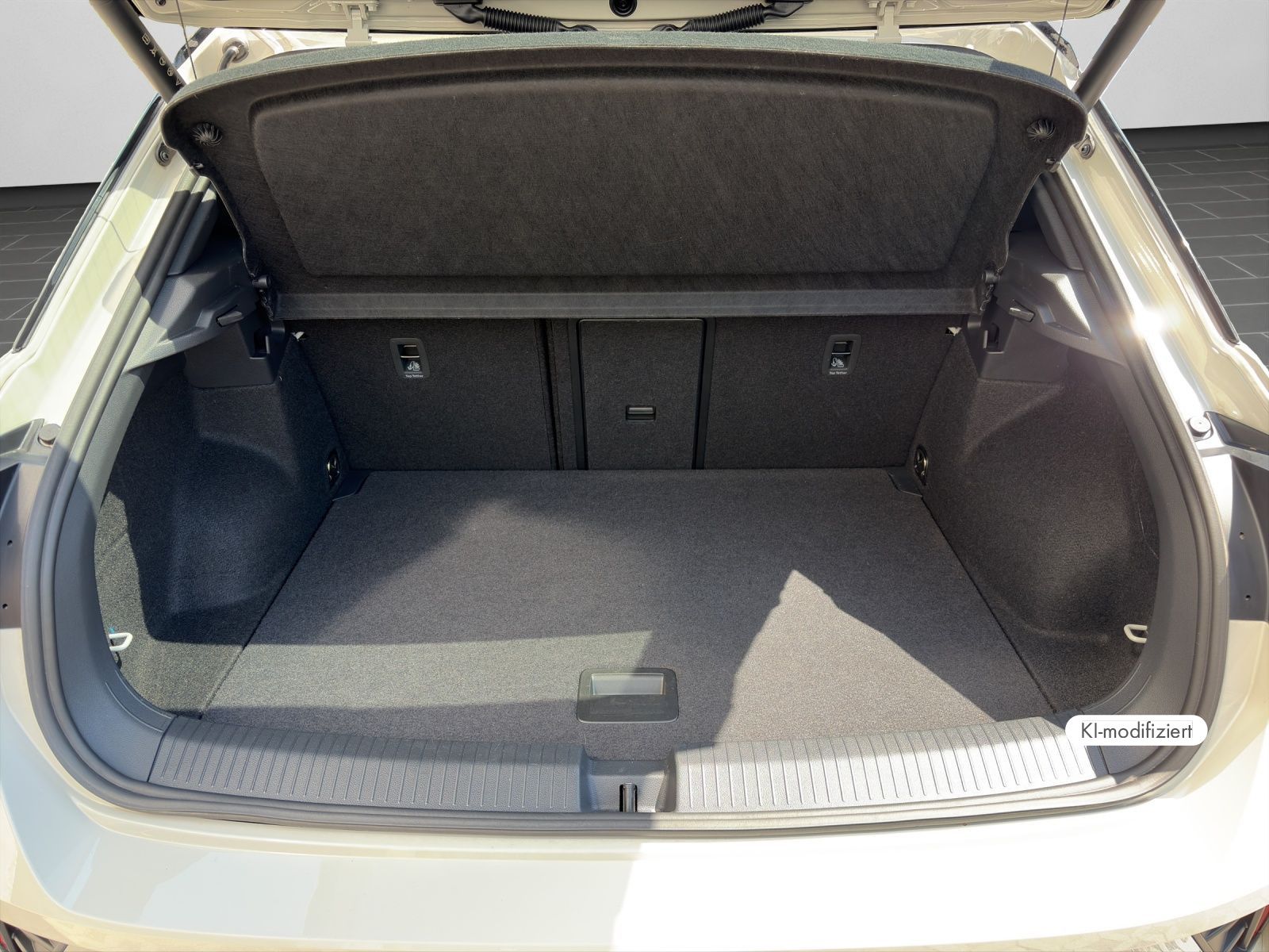 Volkswagen T-Roc - Bild 16