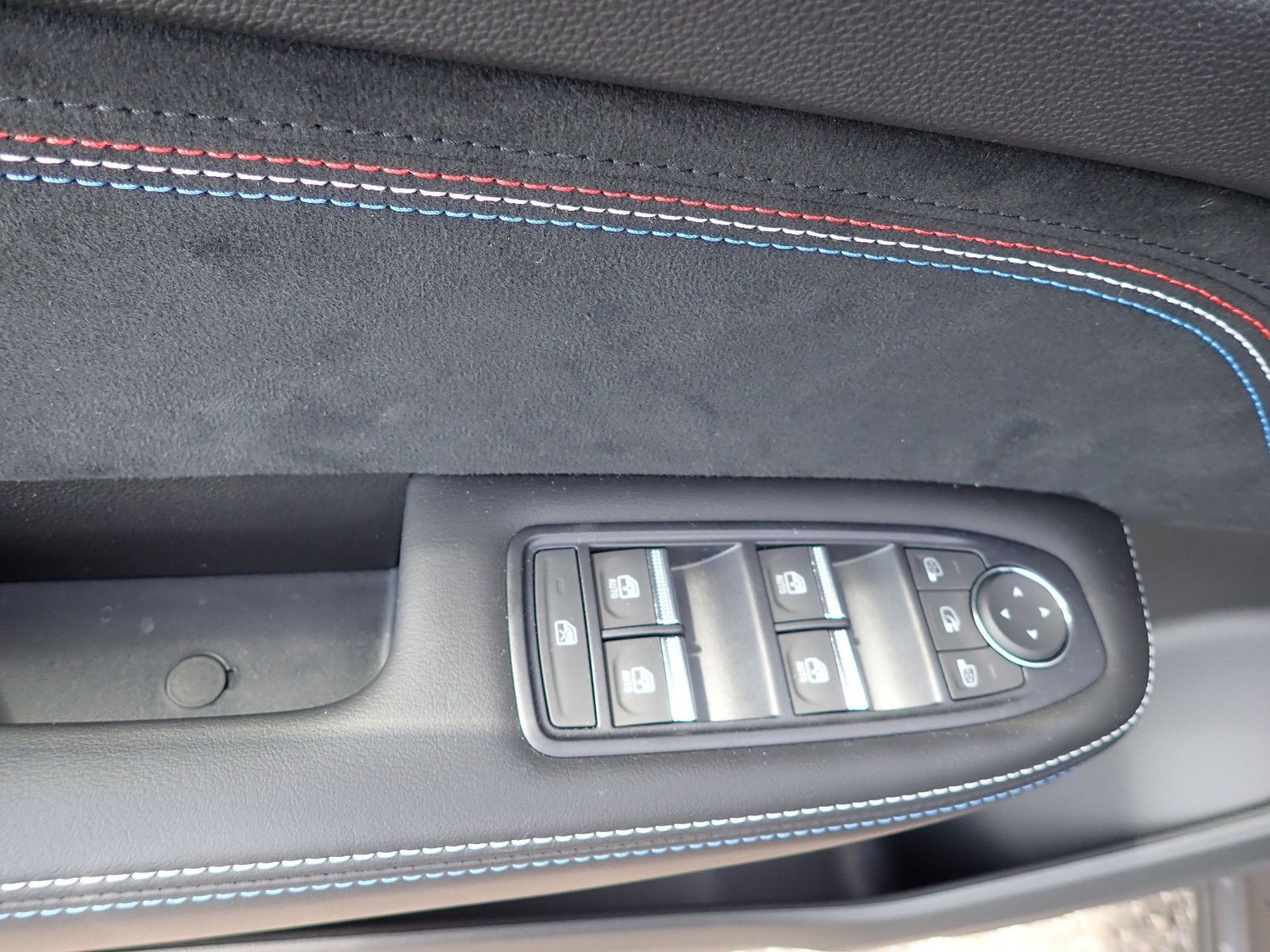 Fahrzeugabbildung Renault Arkana Esprit Alpine Mild Hybrid 140 EDC