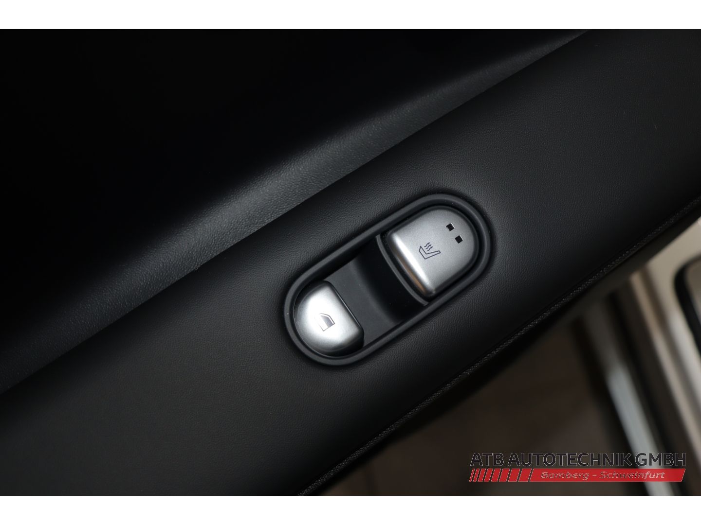 Fahrzeugabbildung Hyundai IONIQ 5 77,4 kWh UNIQ 98,8% SOH HUD Panorama Nav