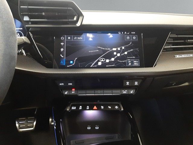 Fahrzeugabbildung Audi RS 3 Limousine Matrix SONOS PANO Kamera HuD