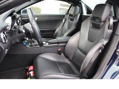 Fahrzeugabbildung Mercedes-Benz SLK 250 AMG Sportpaket*Harman/Kardon*Ambient*Xen