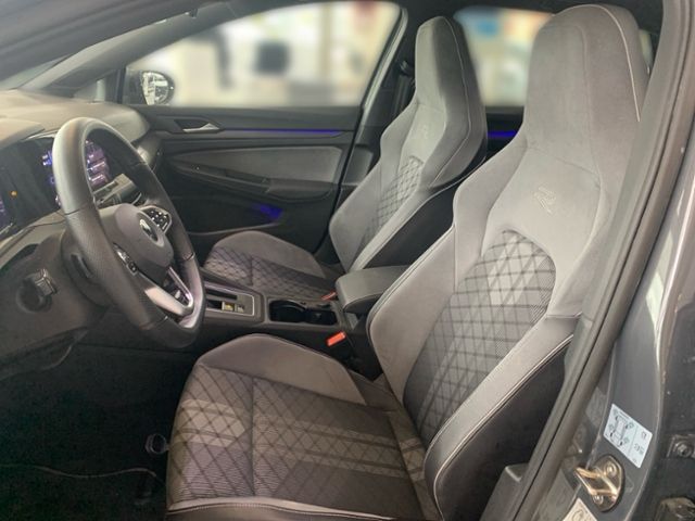 Fahrzeugabbildung Volkswagen Golf R-Line 1,5 l eTSI OPF 110 kW (150 PS) 7-Gan