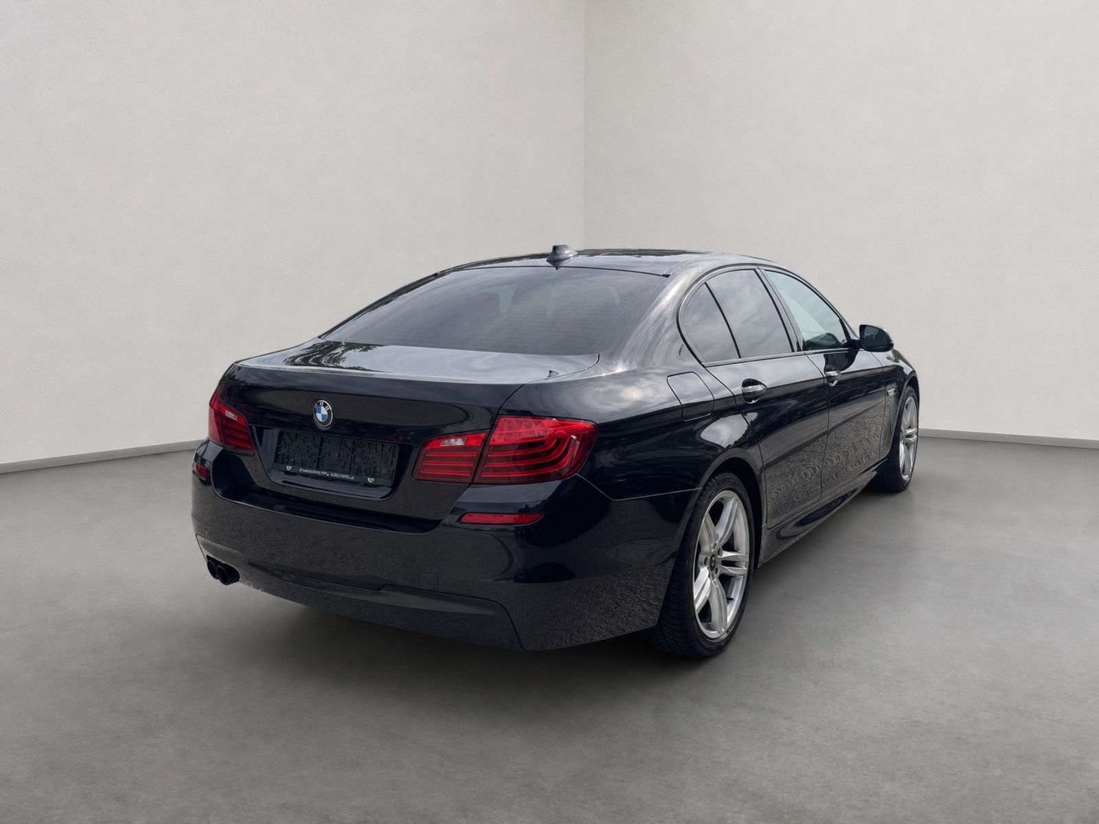 BMW 530 530 d Limousine  xDrive M Sportpaket*S-Dach*AHK*, Ansicht 4