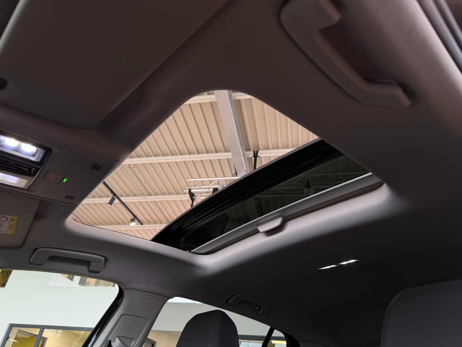 Volkswagen Golf VIII Lim. Active*AHK*Sportfahrwerk*HUD*, миниатюра 18