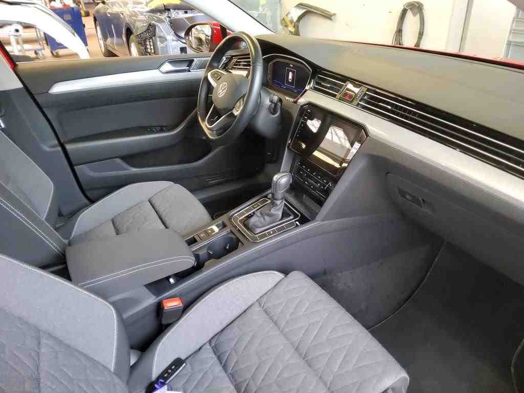Volkswagen Passat Variant - Bild 6