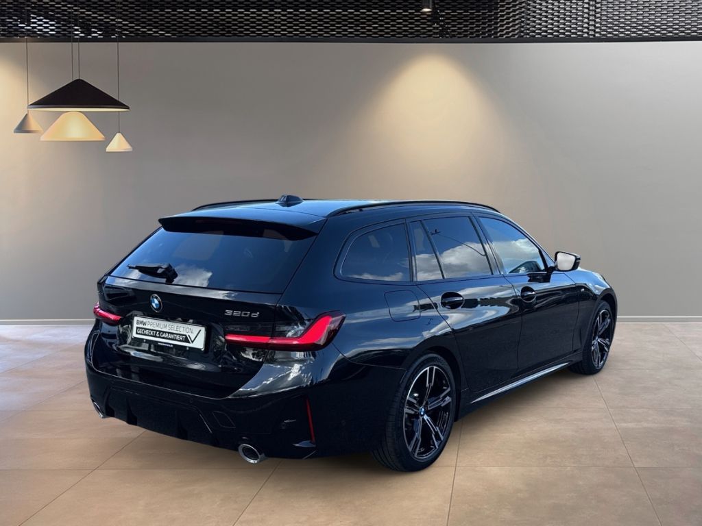 BMW 320 d xDrive Touring M Sport HUD ACC AHK Park-As foto 3