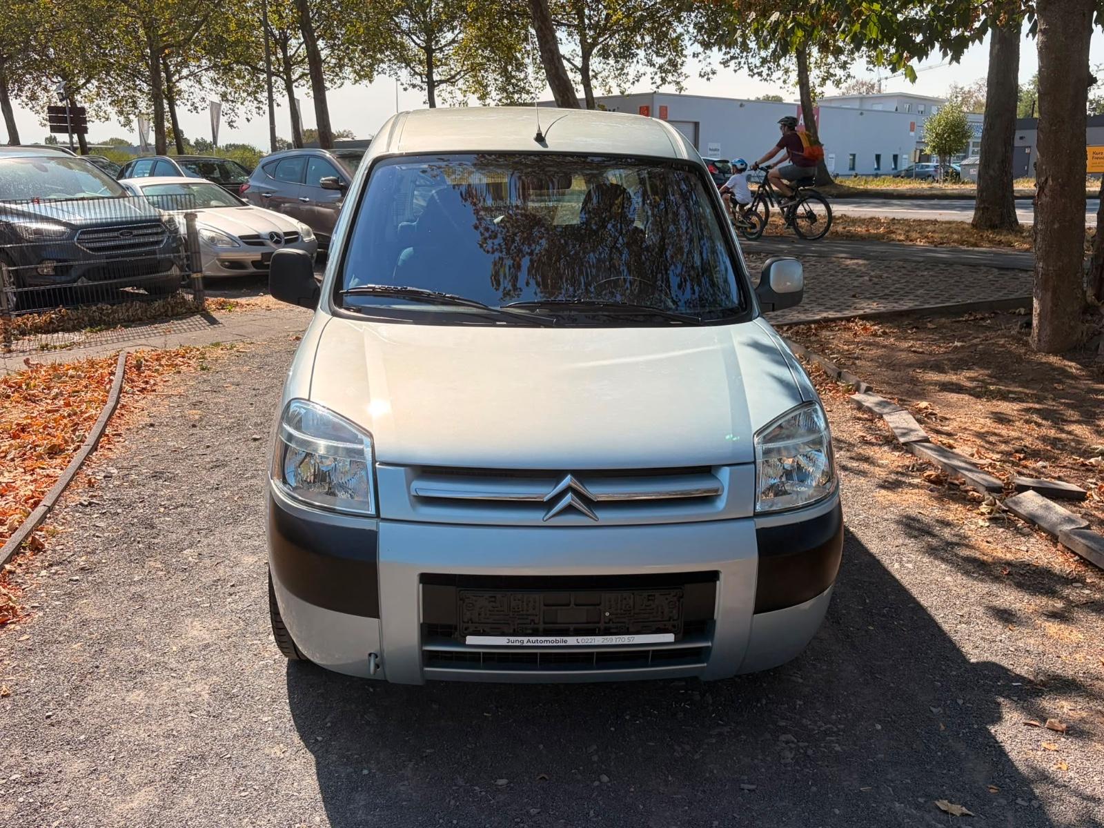 Citroën Berlingo 1.6 16V Multispace Plus / Tüv Neu