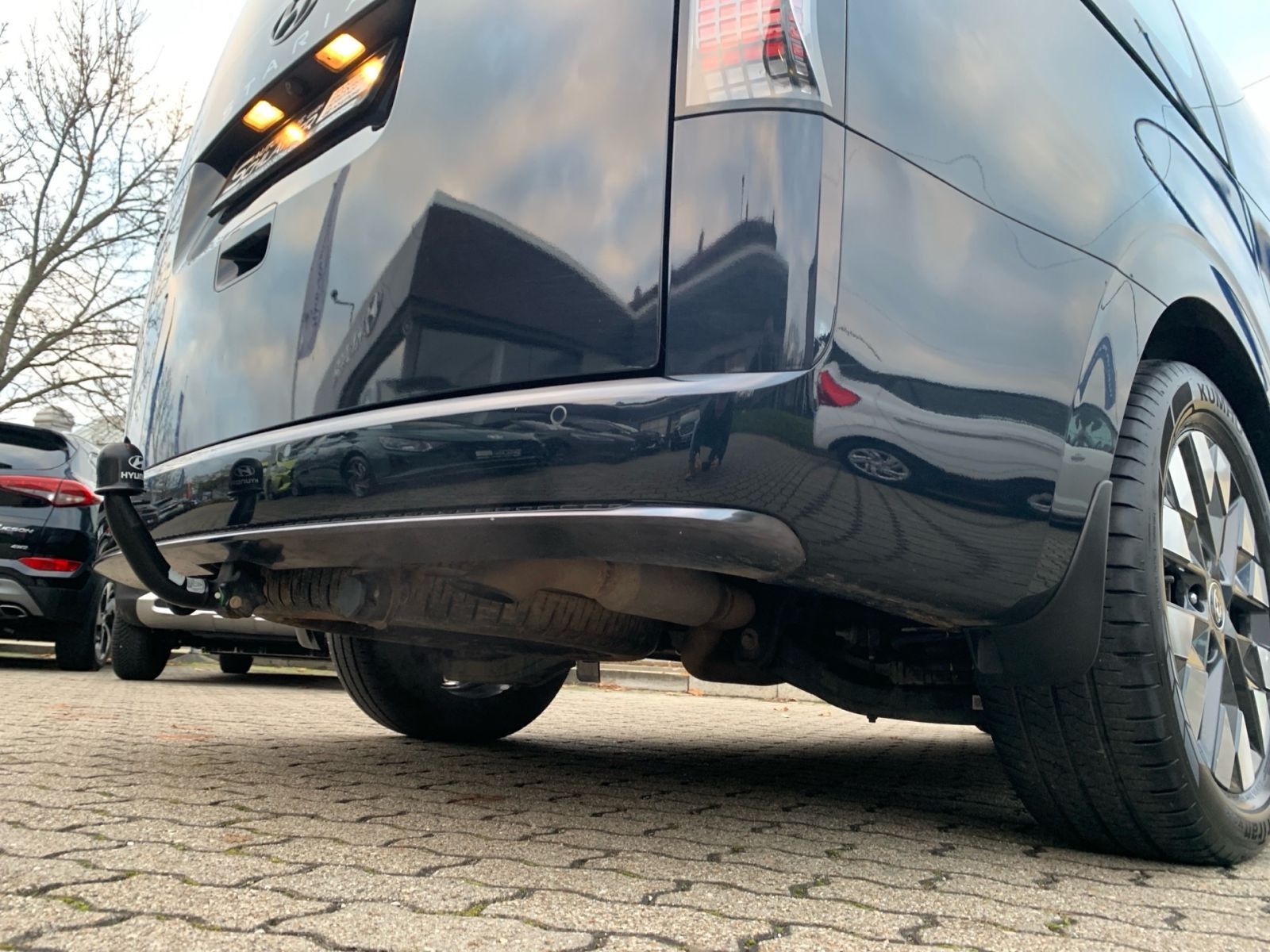 Fahrzeugabbildung Hyundai STARIA 2.2 CRDi Signature 4WD Leder AHK