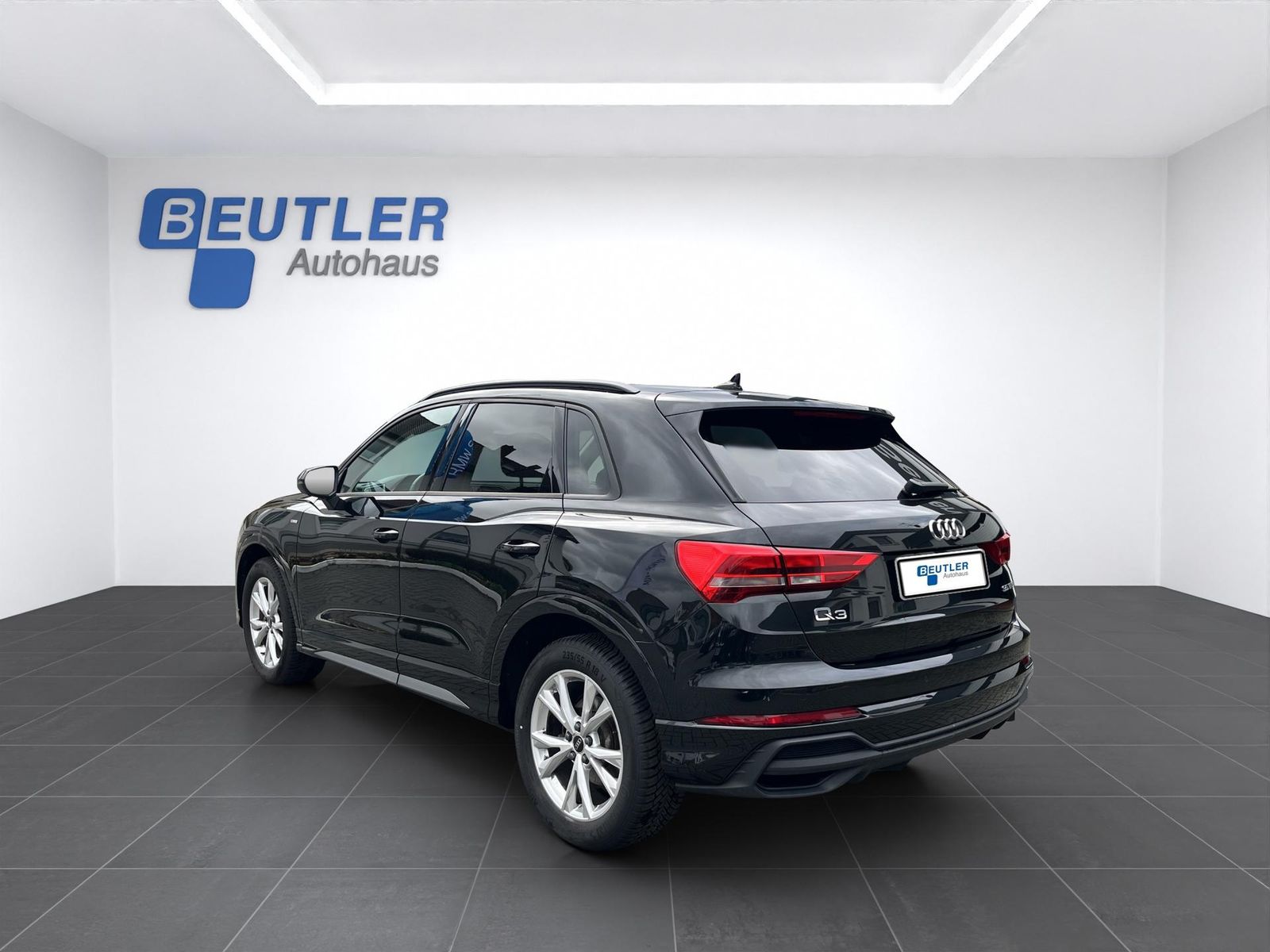 Audi Q3 35 1.5 TFSI S Line 18" Panorama LED CarPlay foto 3