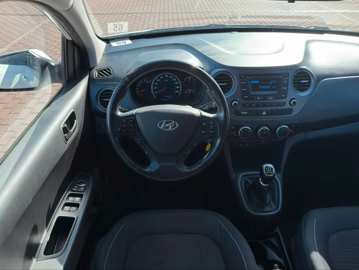 Fahrzeugabbildung Hyundai i10 1.0 Passion *Klima*Allwetter*Isofix*USB*AUX*