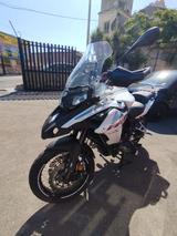 Benelli TRK 502 - BENELLI VON 251 BIS 500 CCM