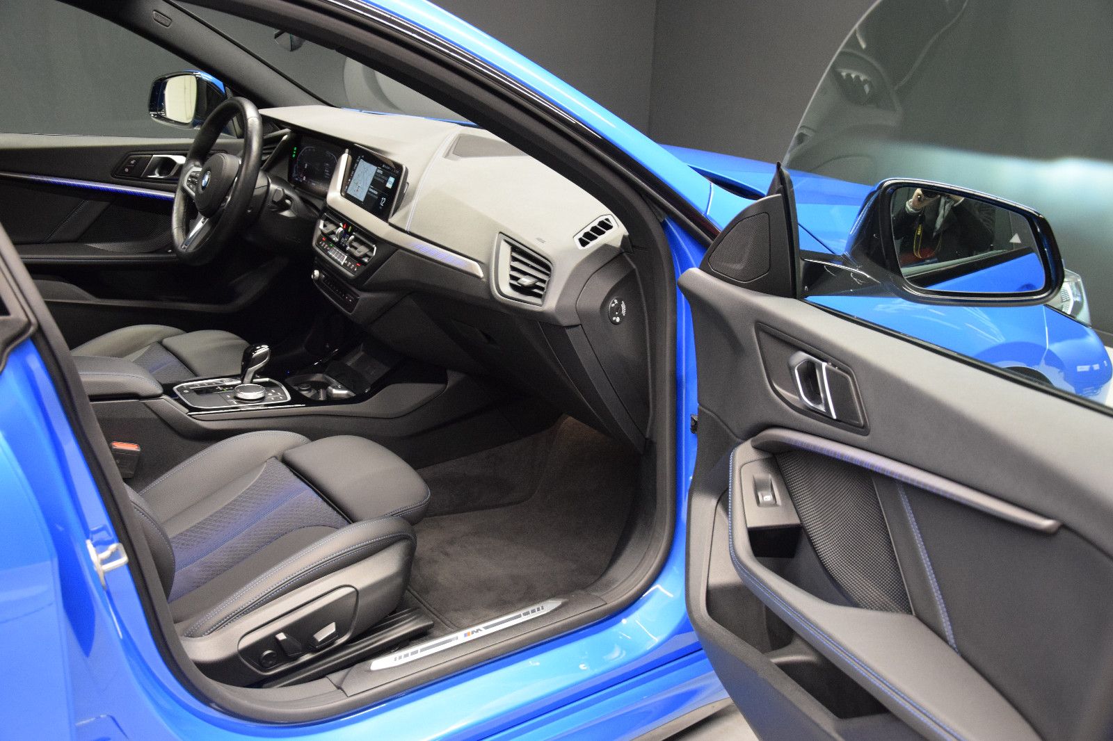 Fahrzeugabbildung BMW 220 d xDrive Gran Coupé M Sport Pano ACC Memory