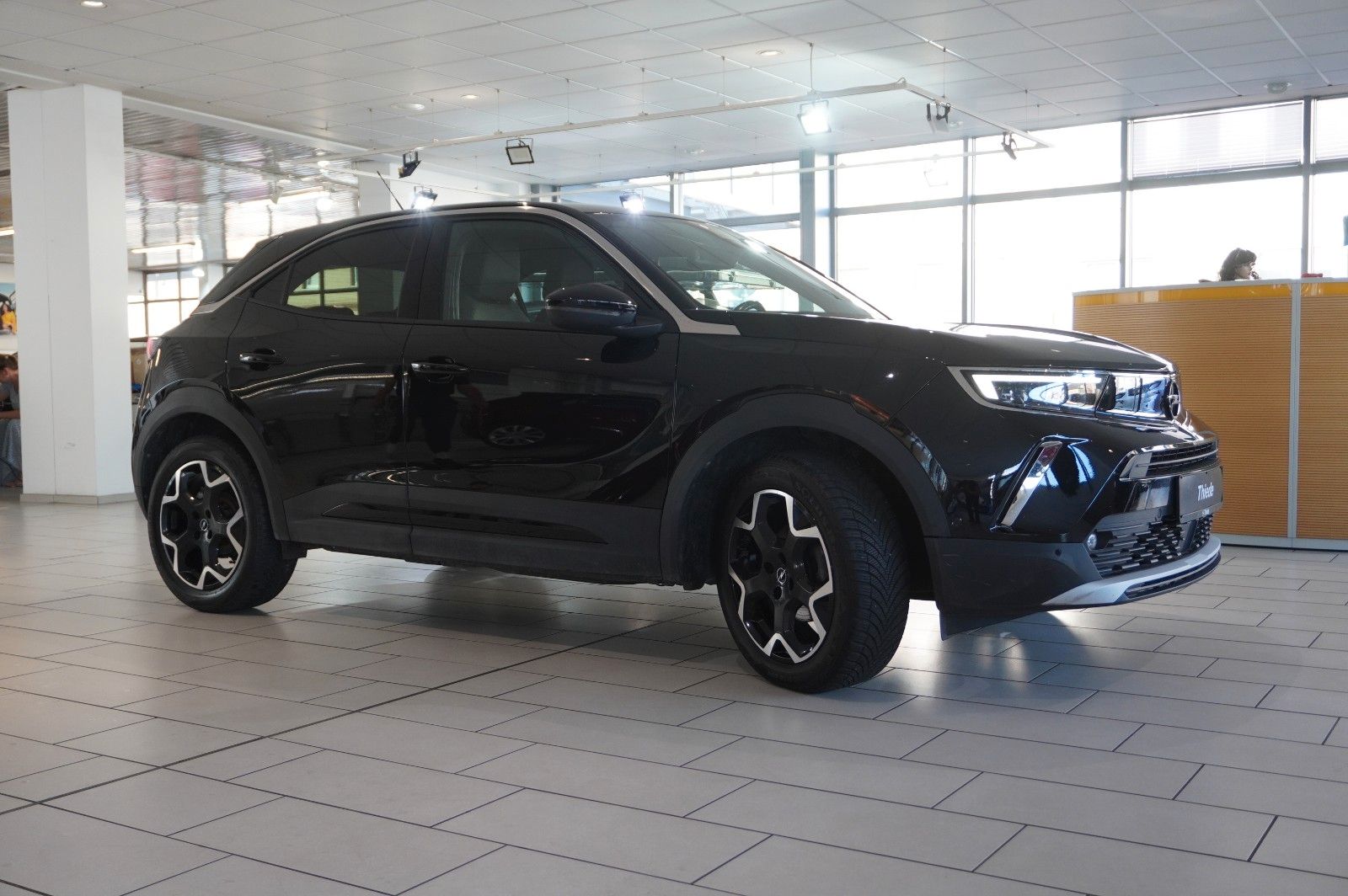 Fahrzeugabbildung Opel Mokka 1.2 Ultimate AHK/NAVI/SHZ/KAMERA/ACC/18"AL