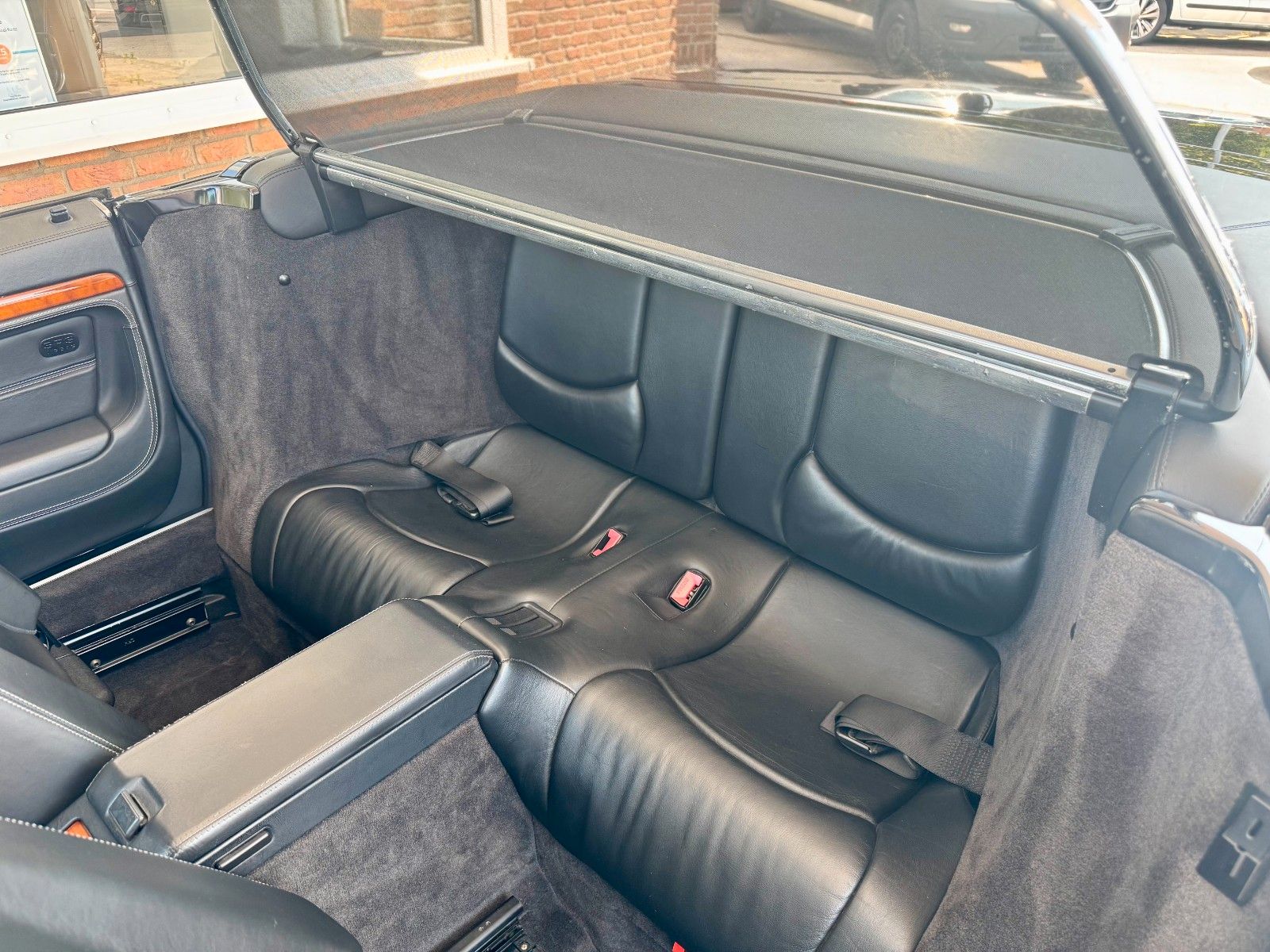 Fahrzeugabbildung Mercedes-Benz SL 320 Final Edition Autom.