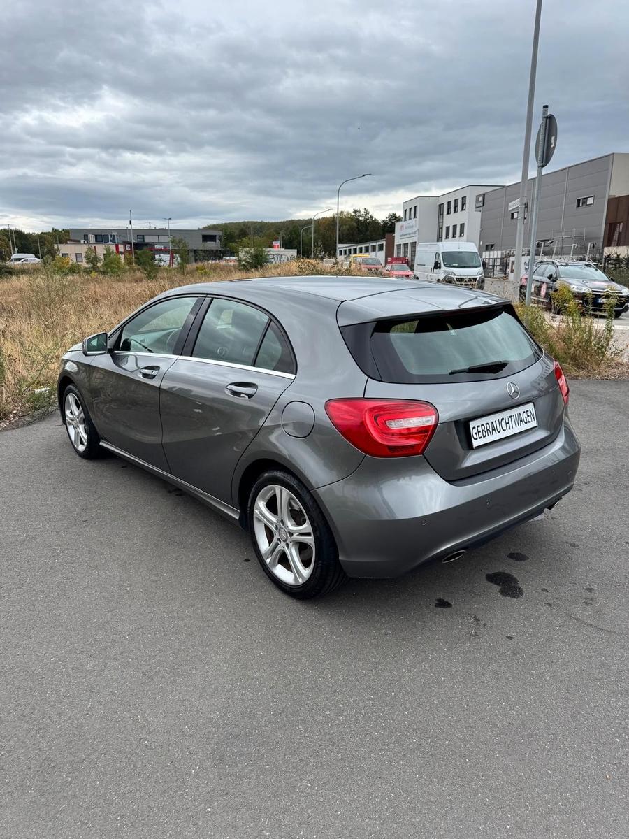 Mercedes-Benz A 250 BlueEfficiency *STANDHZG*SHZ*XENON*NAVI*