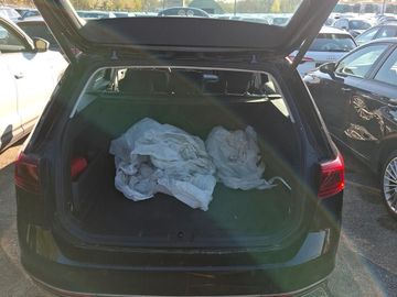 Volkswagen Passat Variant - 8