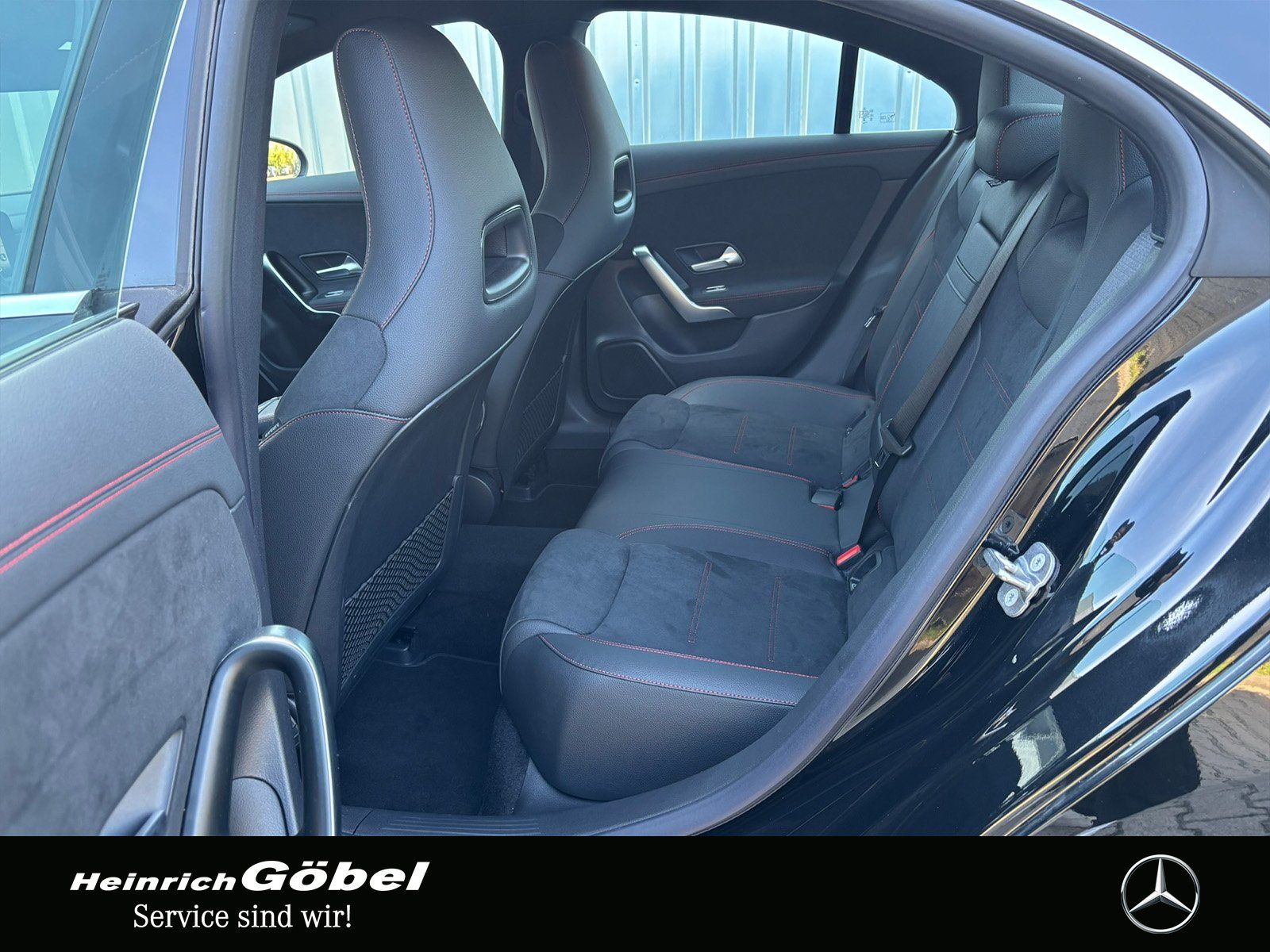 Fahrzeugabbildung Mercedes-Benz CLA 200 AMG*KEYLESS*KAM*AMBIENTEBEL*APPLE-CARPLA
