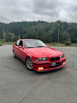 BMW 320i Sport  - BMW 320 aus 1997: 320i